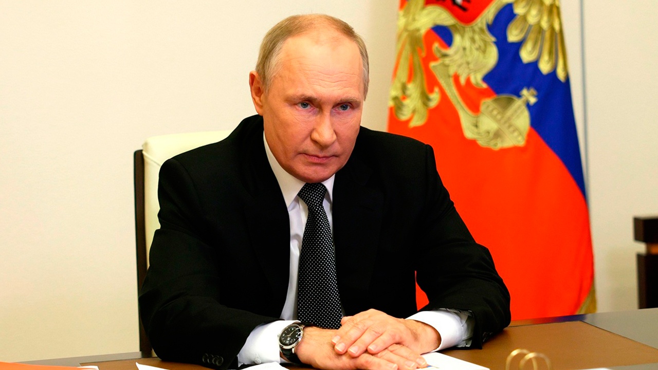 Путин подписал закон об ограничениях для избегающих наказания релокантов