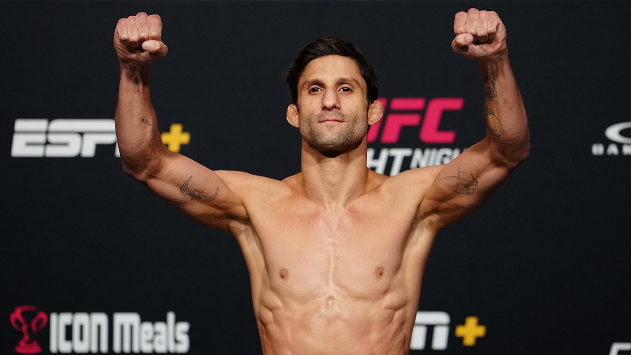Бразильский боец UFC Аллан Насименто умер во сне