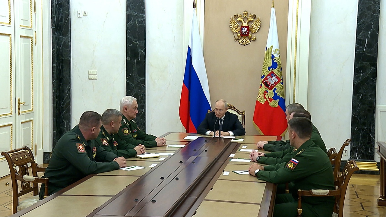Путин объявил о кадровых изменениях в Минобороны: главное