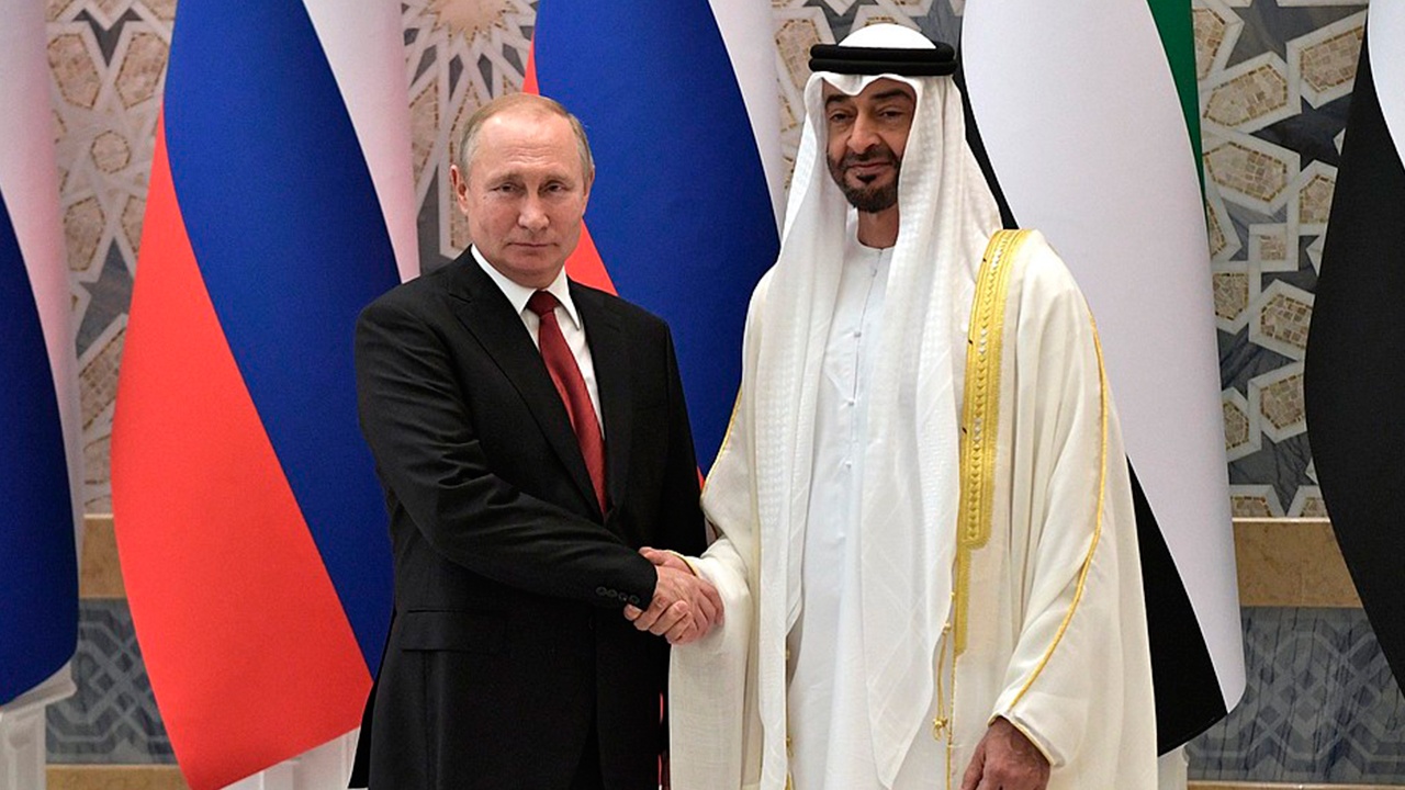 Путин и президент ОАЭ обсудили ситуацию в зоне Персидского залива