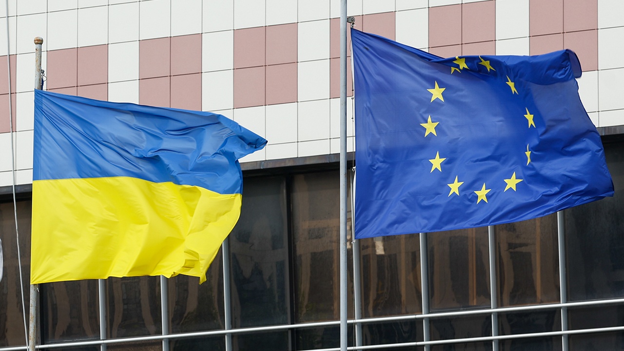 Mysl Polska: ЕС надо перестать платить для решения проблемы коррупции на Украине