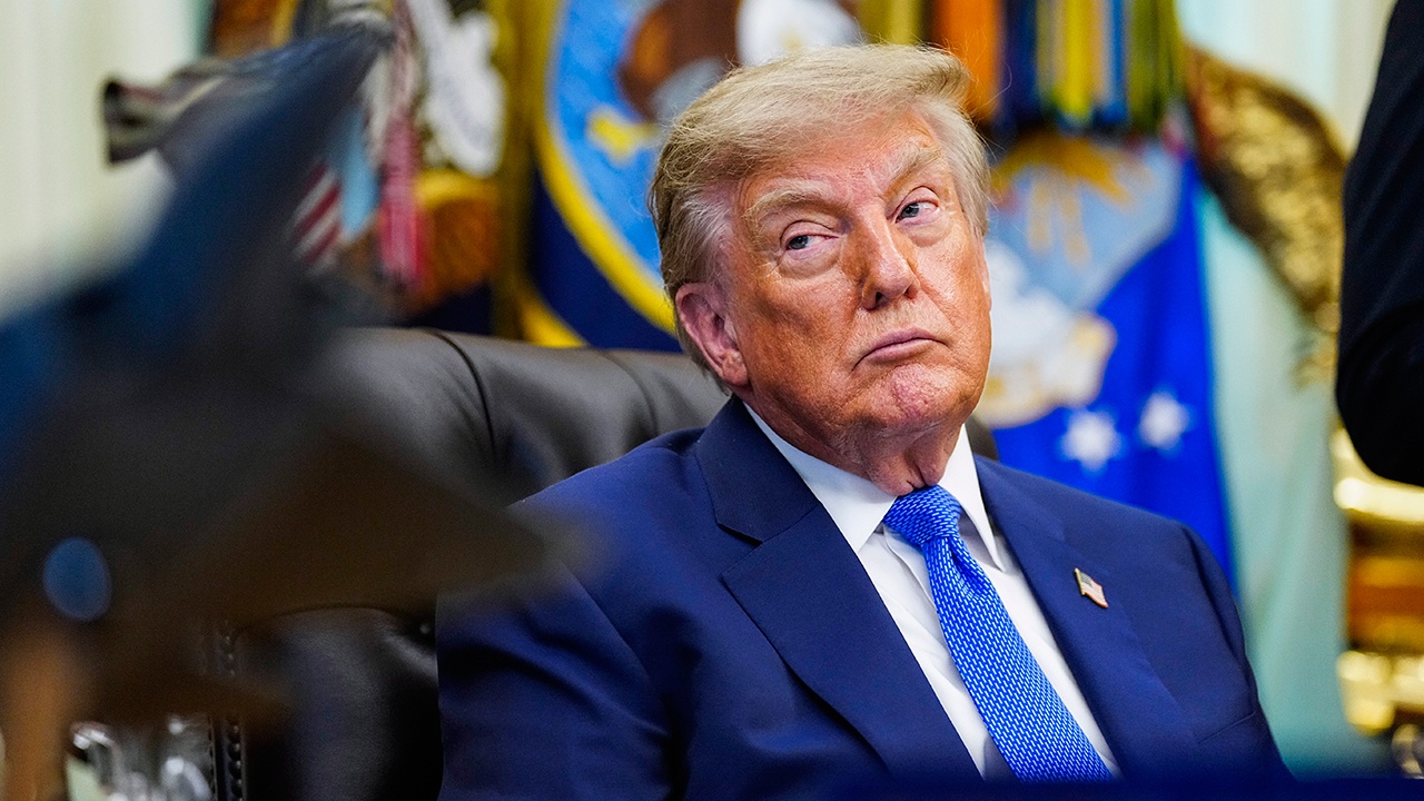 Трамп пригрозил бомбардировками еще одной стране