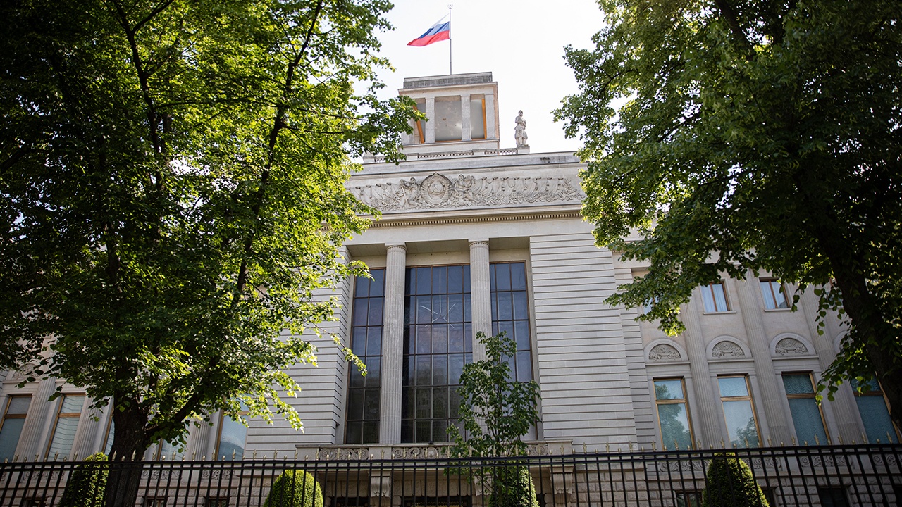 Посольство РФ обратилось в прокуратуру ФРГ из-за слов журналиста о русских