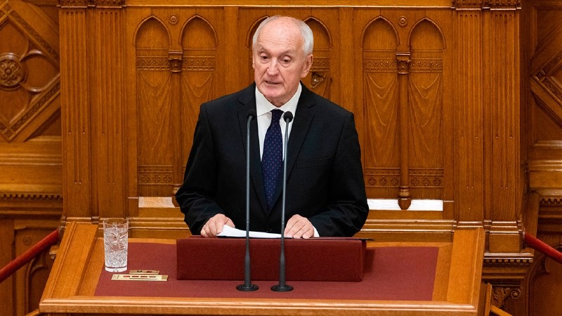 Новым президентом Венгрии стал Андраш Бака