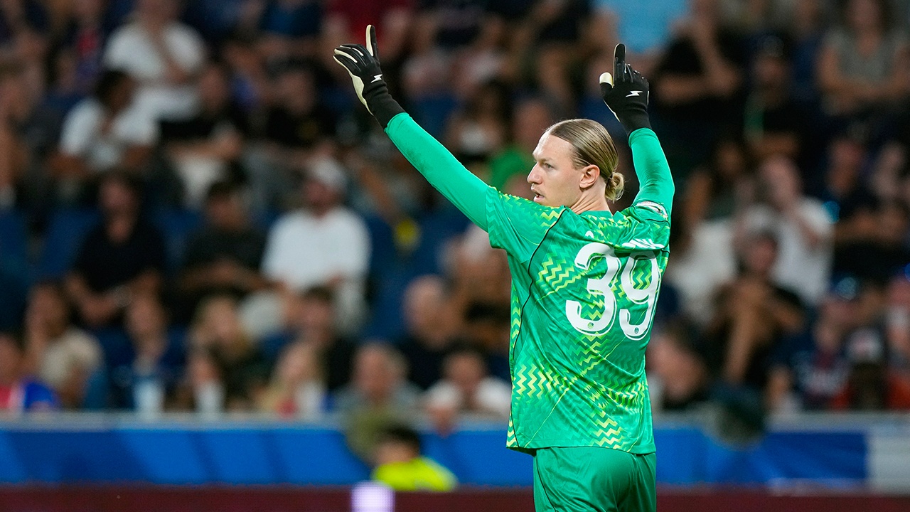 Сафонов попал в топ-10 вратарей мира по версии ESPN
