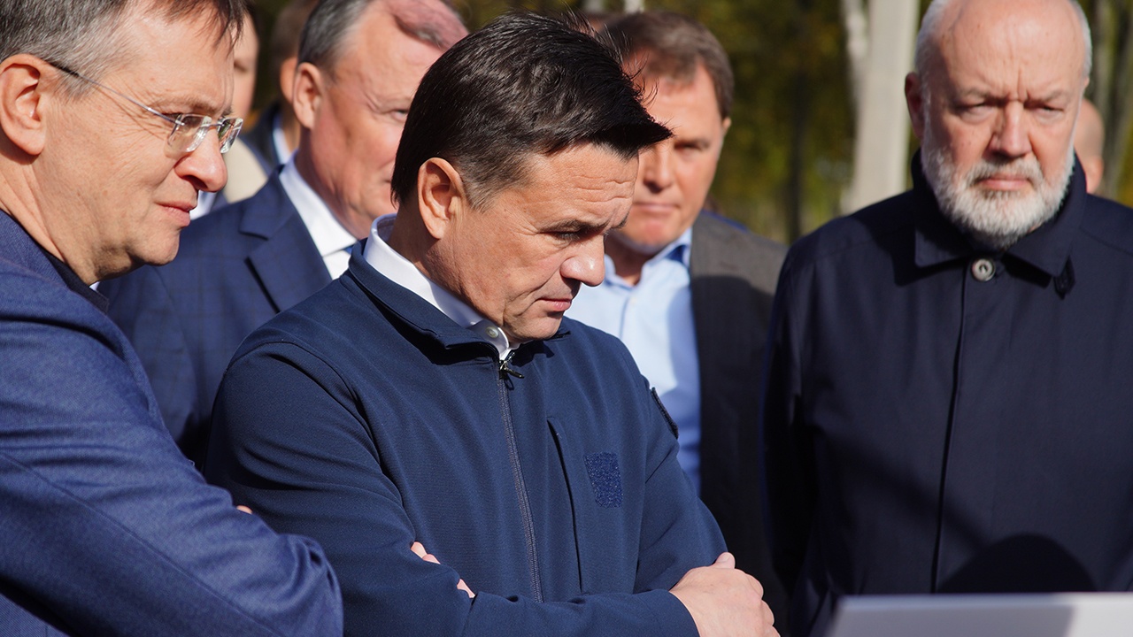 Губернатор Воробьев проверил новый корпус школы в Лукино-Варино