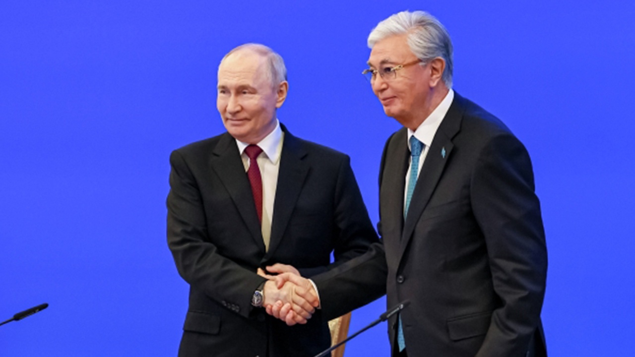 Путин поздравил Токаева с победой «Адилет» на выборах в Казахстане
