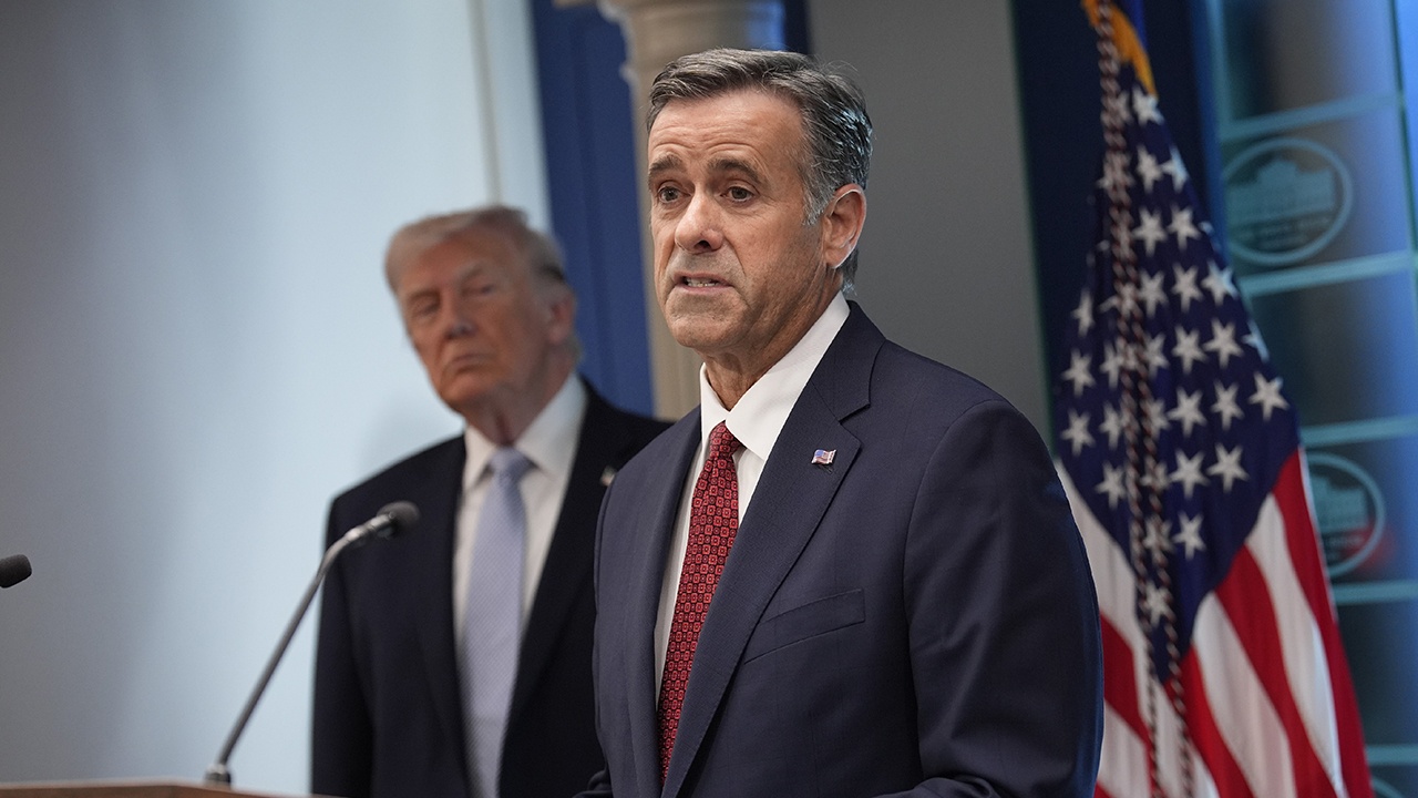 WSJ: визит главы ЦРУ в Москву оказался личным решением Трампа