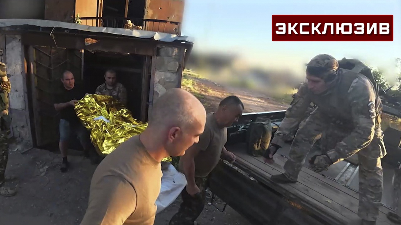 Военные медики втрое нарастили число операций тяжелораненым в зоне боев