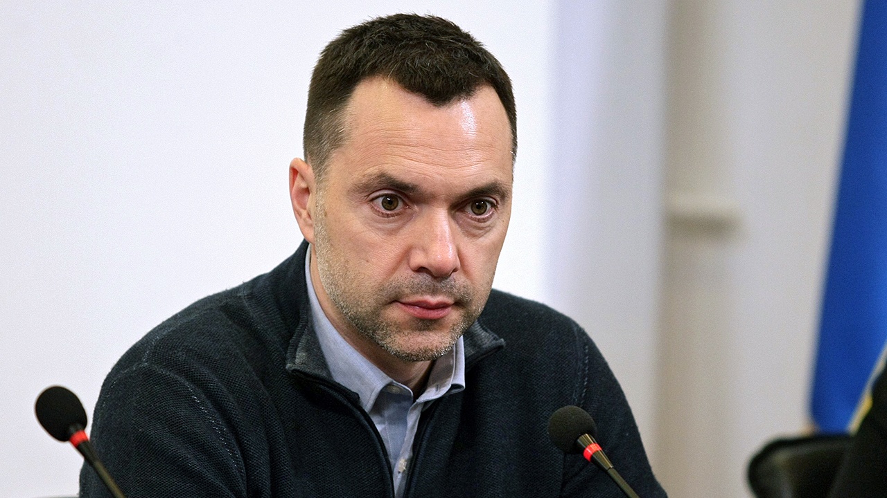 Арестовича* заочно приговорили к одиннадцати годам лишения свободы 