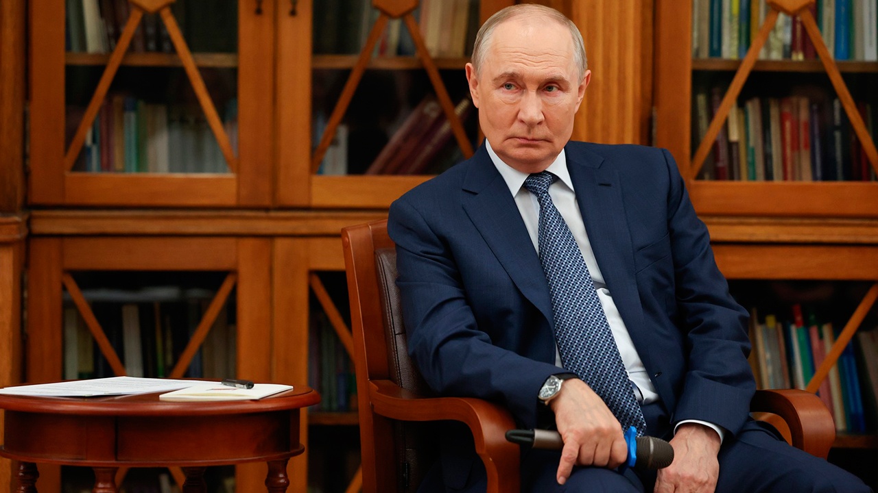 Путин на примере белых медведей и косаток объяснил причины начала СВО