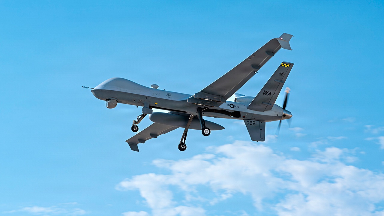 КСИР заявил о поражении американского дрона MQ-9 над Ормузским проливом