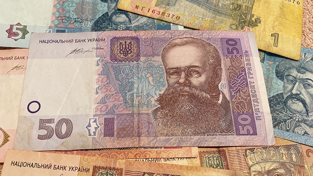 Размер госдолга Украины на каждого жителя составил 6,7 тысяч долларов