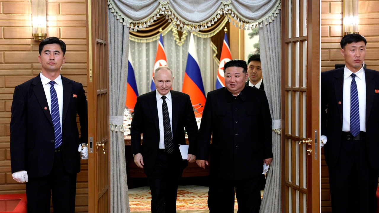 Ким Чен Ын пообещал Путину неизменно поддерживать Россию