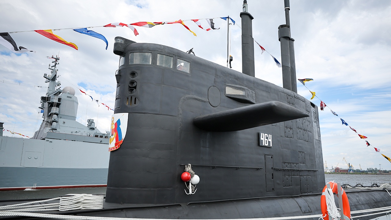 Главнокомандующий ВМС Британии выразил опасения по поводу флота РФ
