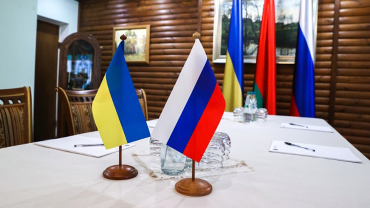 Лавров заявил о готовности России к переговорам по прочному миру