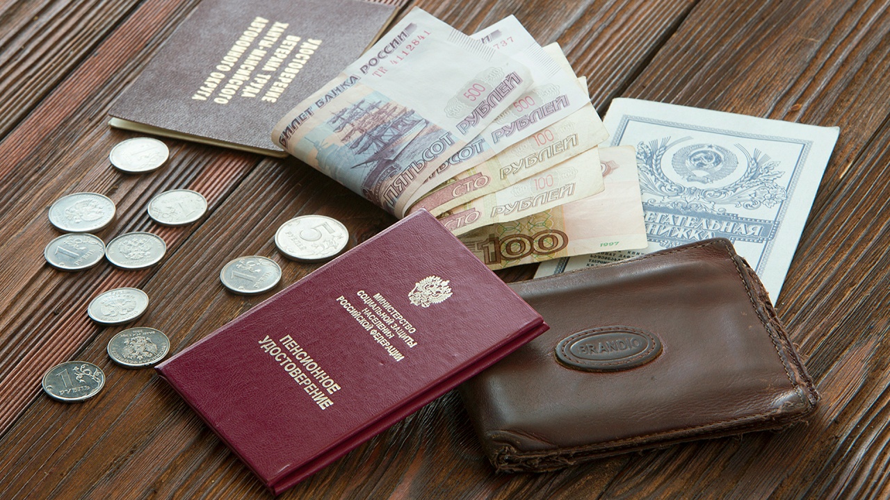 Неизвестные 17 лет присваивали себе пенсию умершего дагестанца 