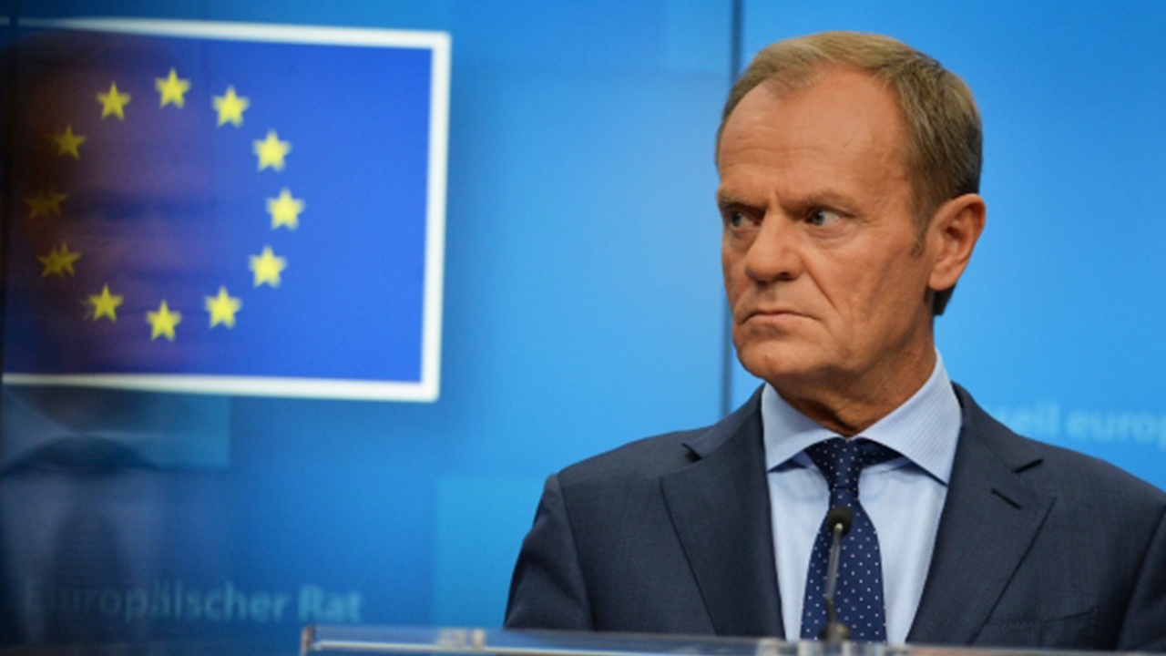 Туск пообещал сурово наказать украинца за убийство священника