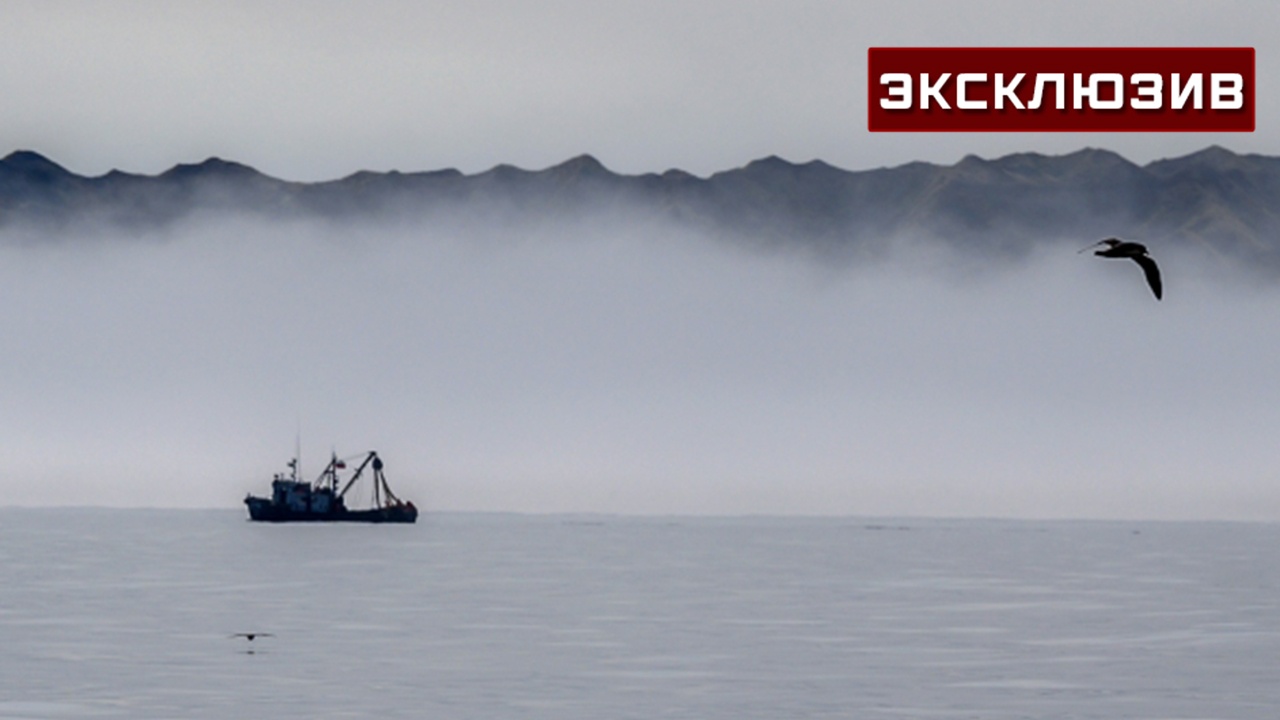 Судно «Триумф» загорелось у берегов Камчатки, четверо пропали без вести