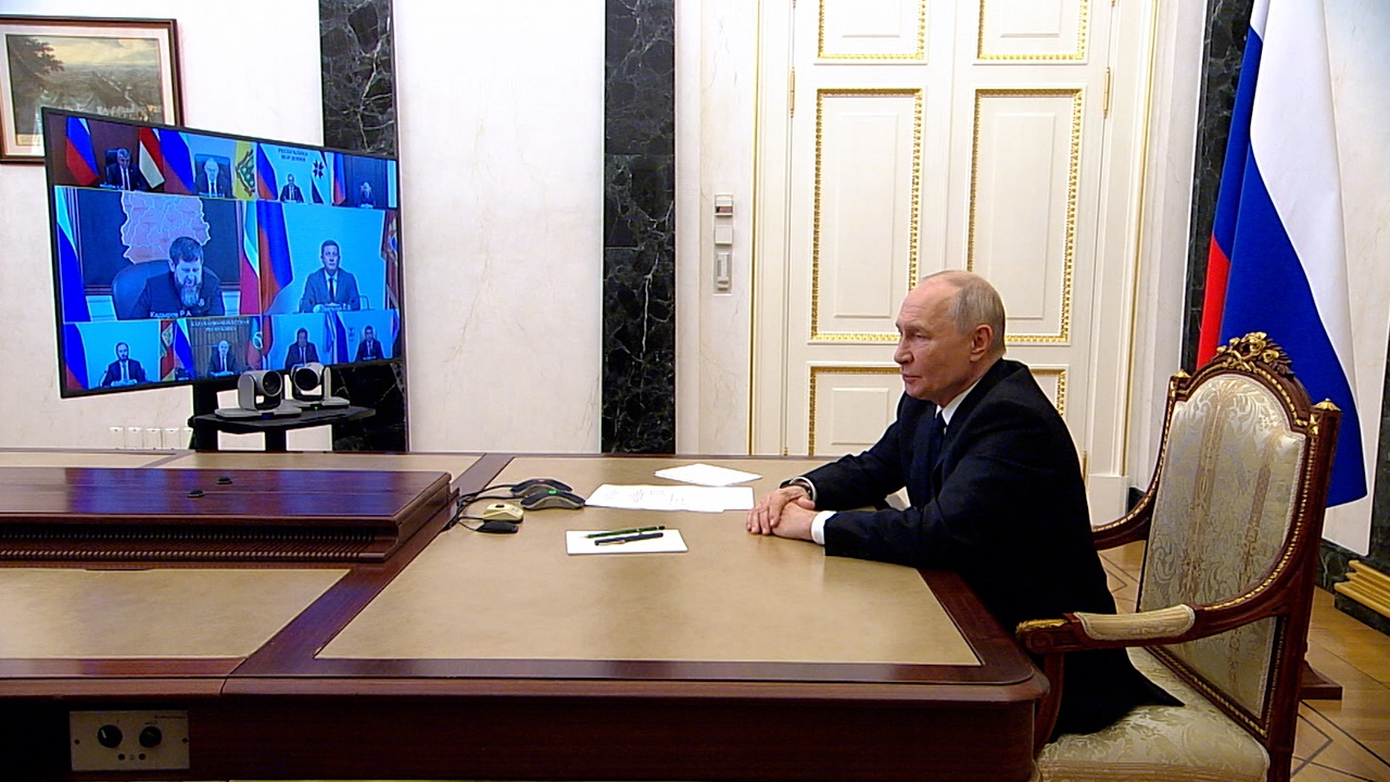 Путин призвал избранных глав регионов оправдать полученное доверие