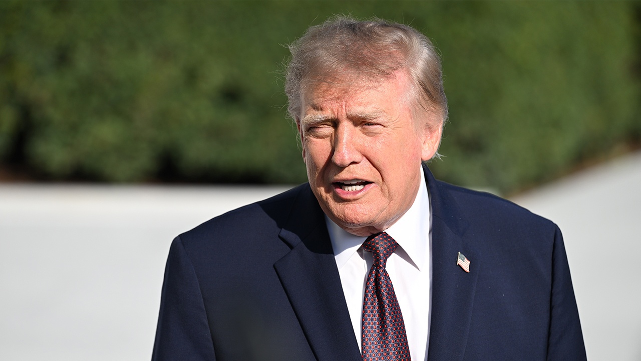 Трамп заявил об отказе Ирана от планов по созданию ядерного оружия