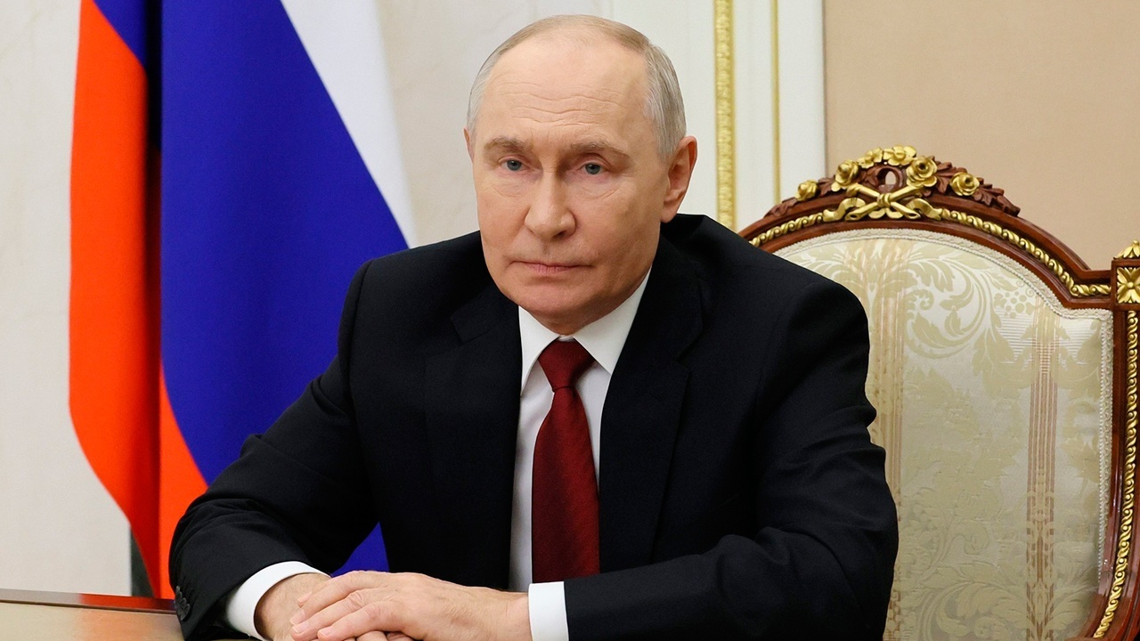 Путин: многообразие культур составляет общую силу России