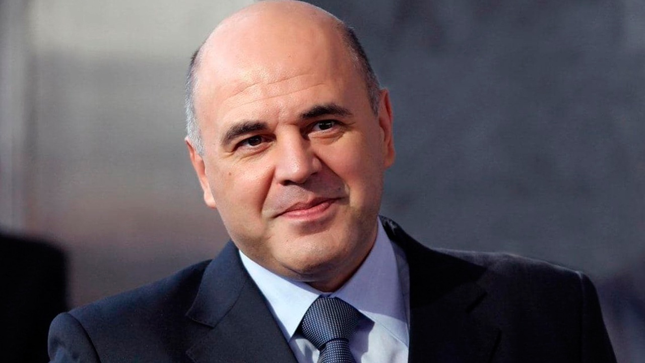 Мишустин признался, что активно использует «Алису» и сервисы VK