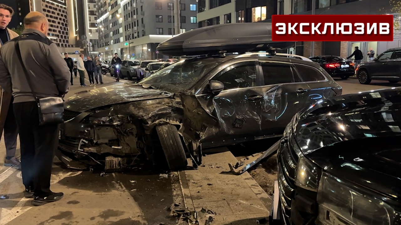 Появилось видео момента аварии с четырьмя авто и мусоровозом в Москве