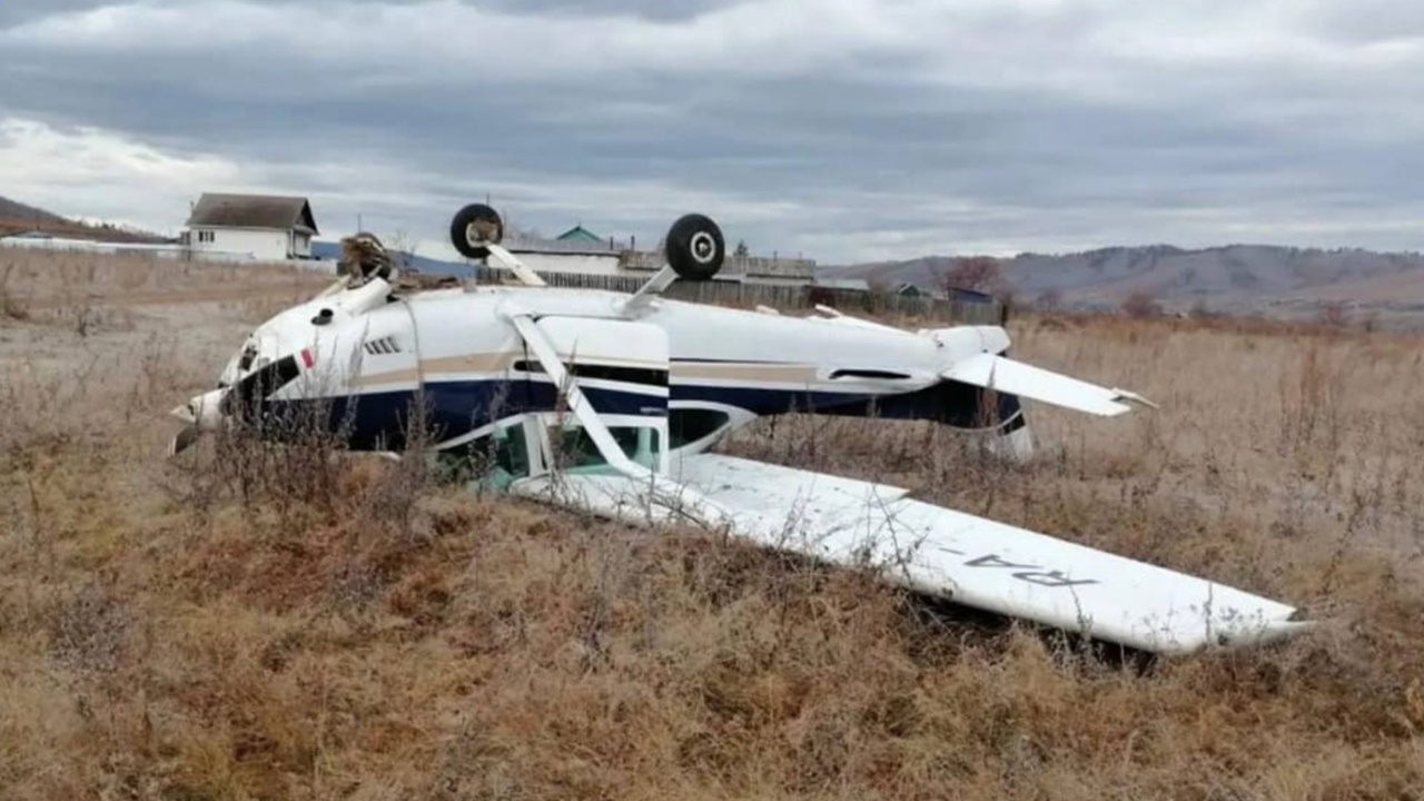 Легкомоторный Cessna упал в Забайкалье едва взлетев, двое пострадали