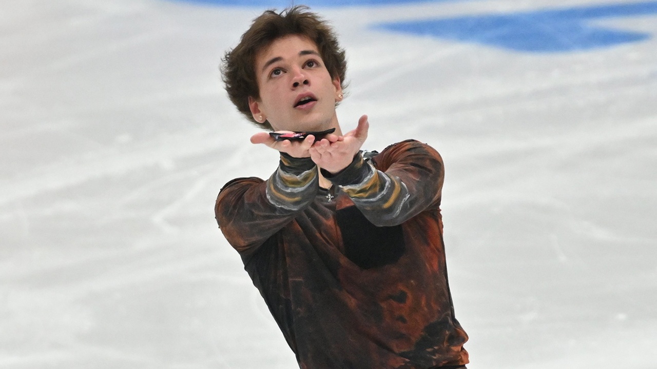 С рекордом завершил выступление в Казахстане российский фигурист Дикиджи