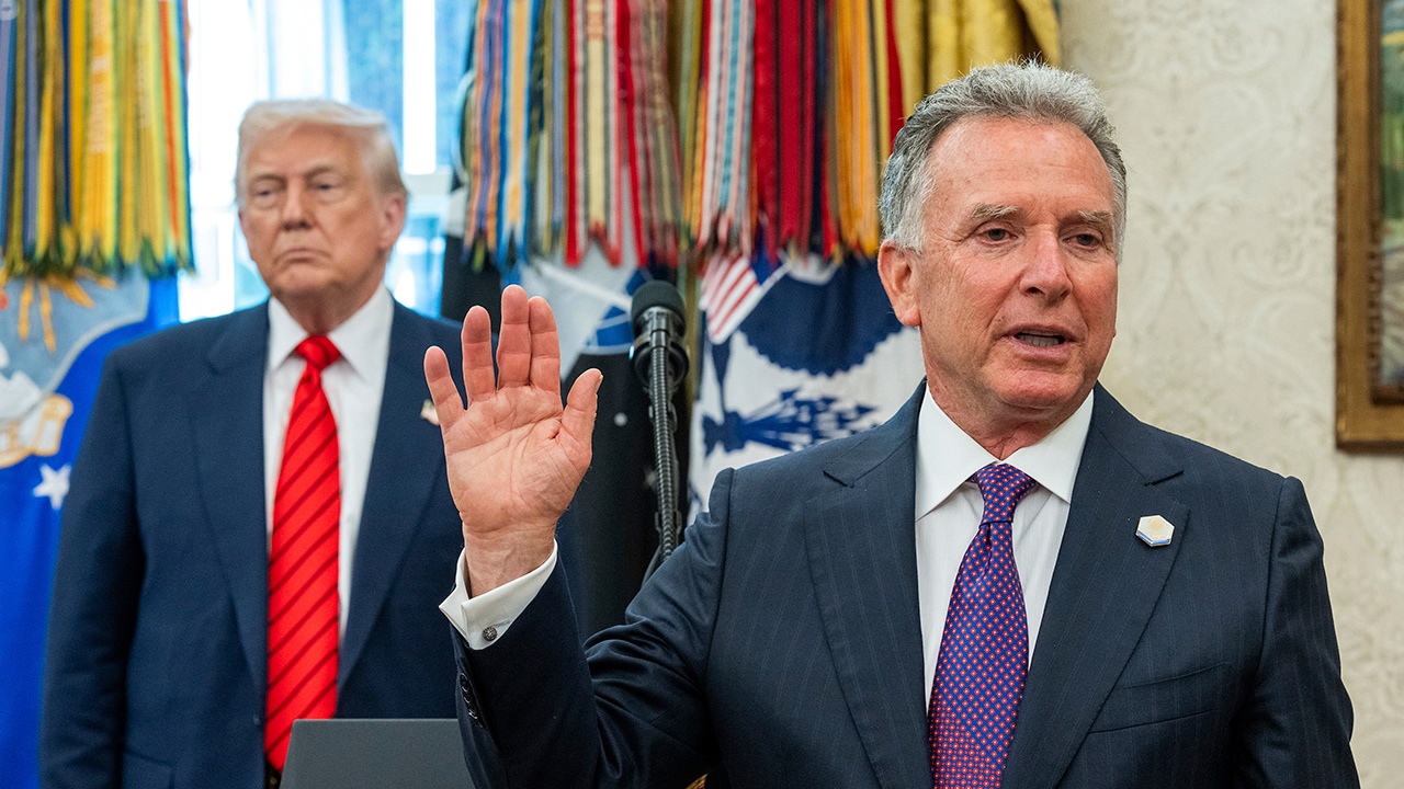Уиткофф передал желание Трампа поздравить Путина с днем рождения 7 октября