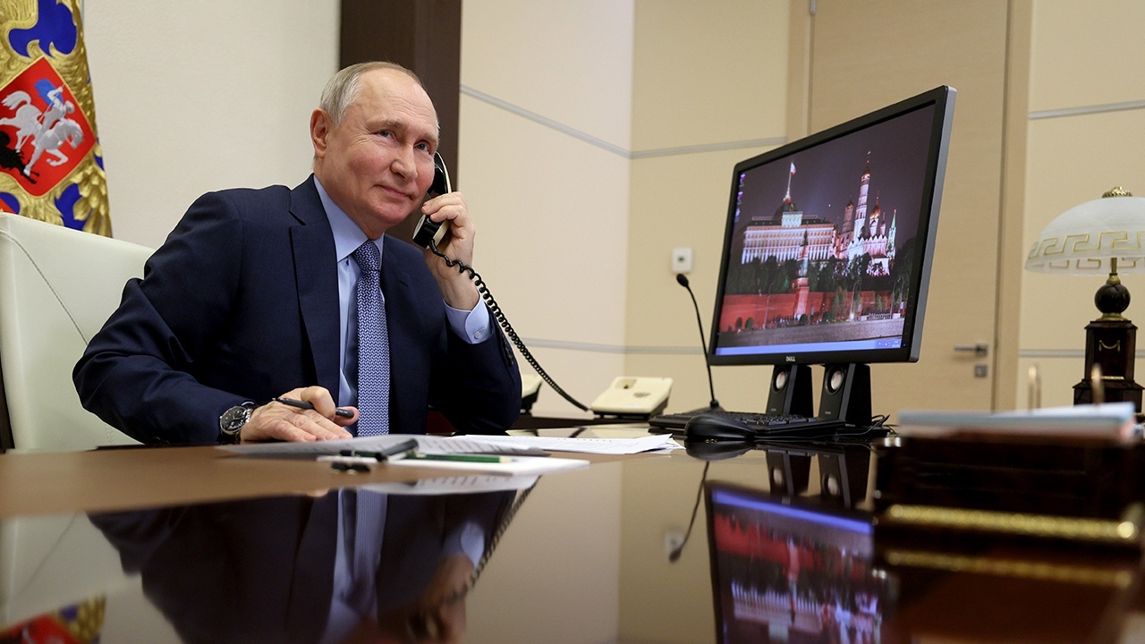 Песков: день рождения с Путиным отмечали совсем немного людей