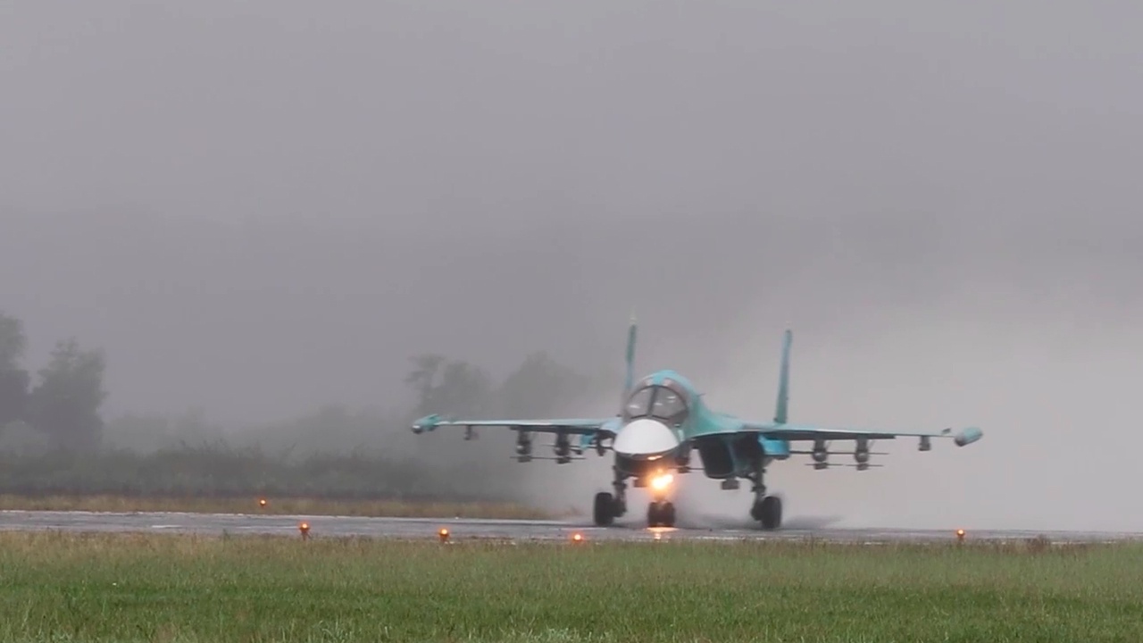 Су-34 разрушил замаскированный опорный пункт ВСУ с боевиками внутри