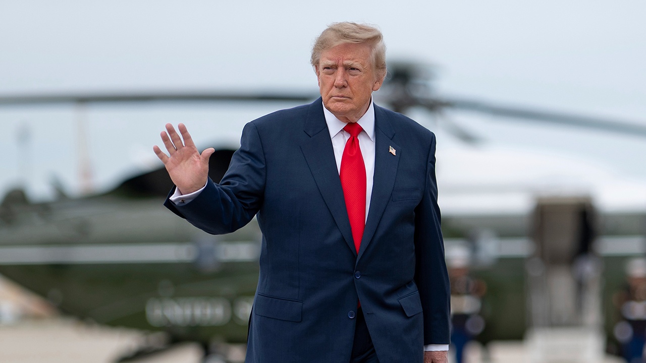 Трамп предложил расстреливать госслужащих за разглашение информации