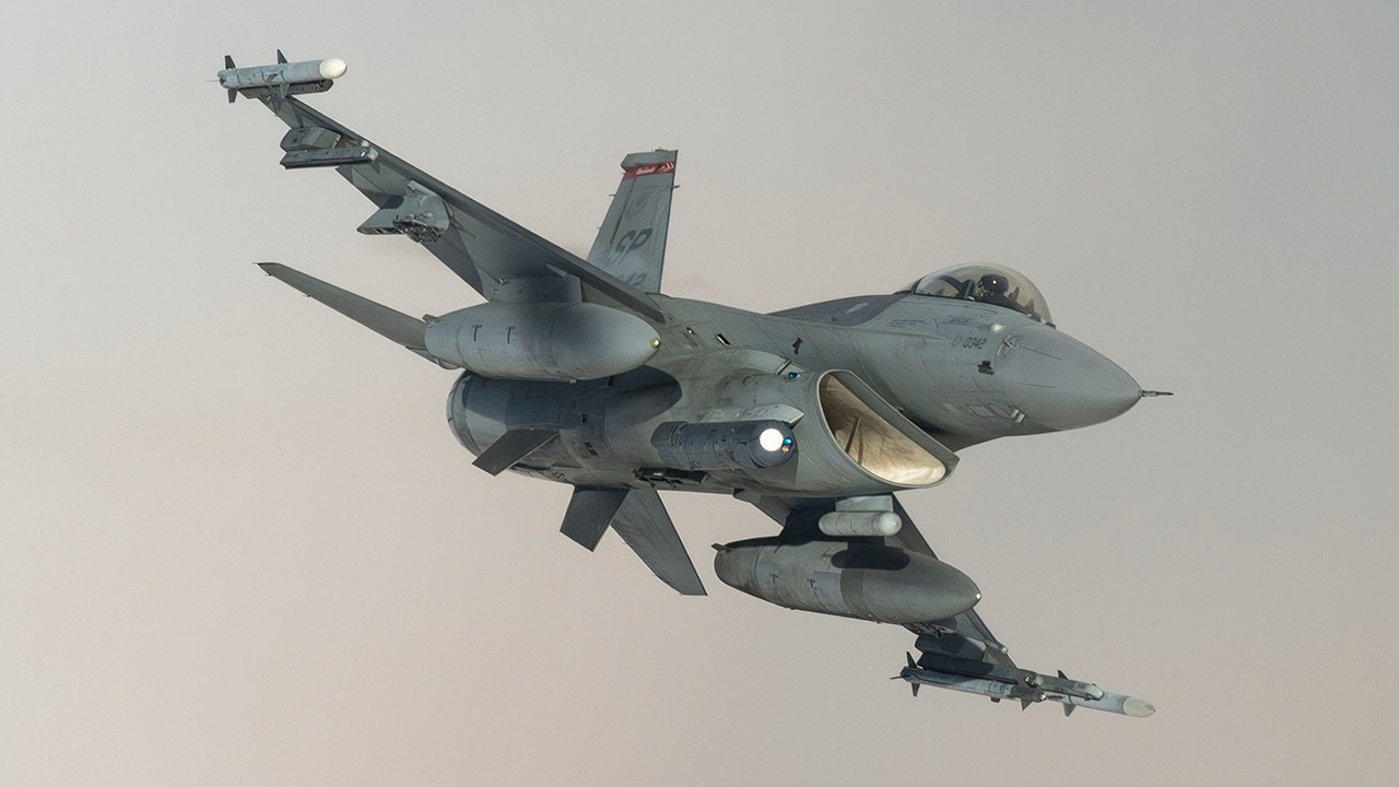 Румынские F-16 сбили беспилотники в воздушном пространстве страны