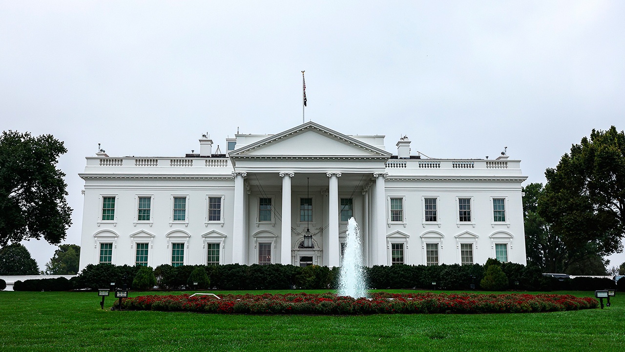 «Шах и мат»: Дмитриев прокомментировал шаги Трампа в отношении Зеленского