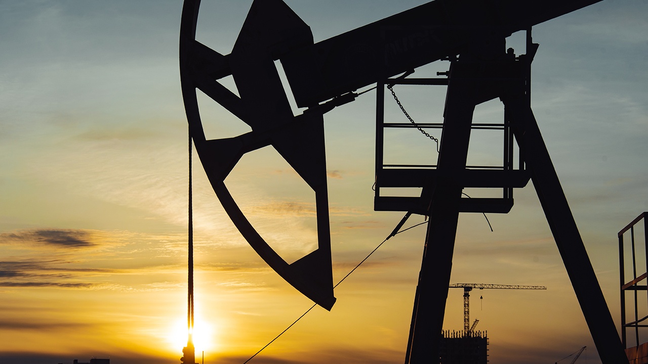 Новак: возможность использования мировых запасов нефти исчерпывается