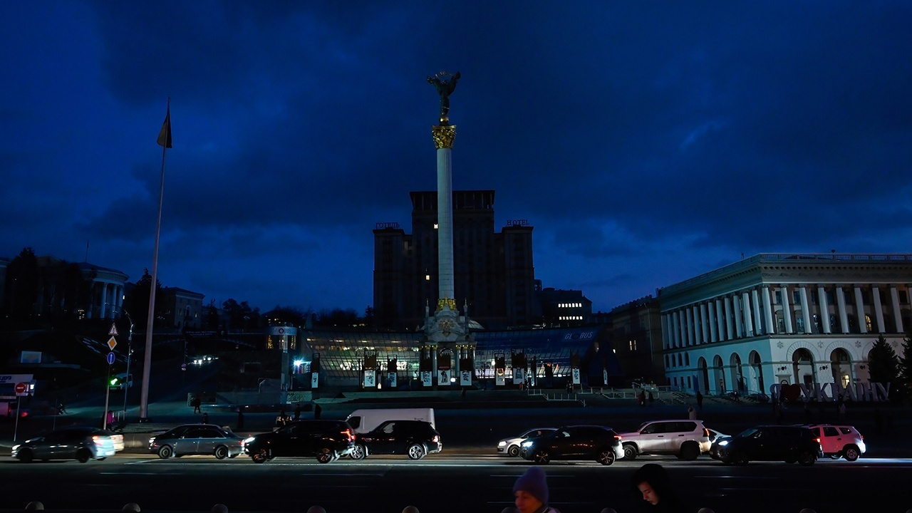 В Киеве после мощного взрыва полностью остановились метро и фуникулер