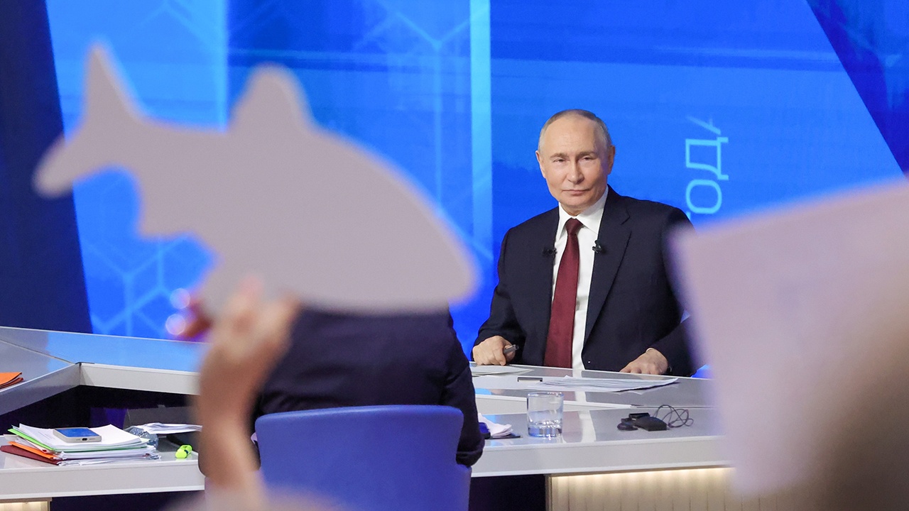 Песков: СМИ из недружественных стран пригласят на пресс-конференцию Путина