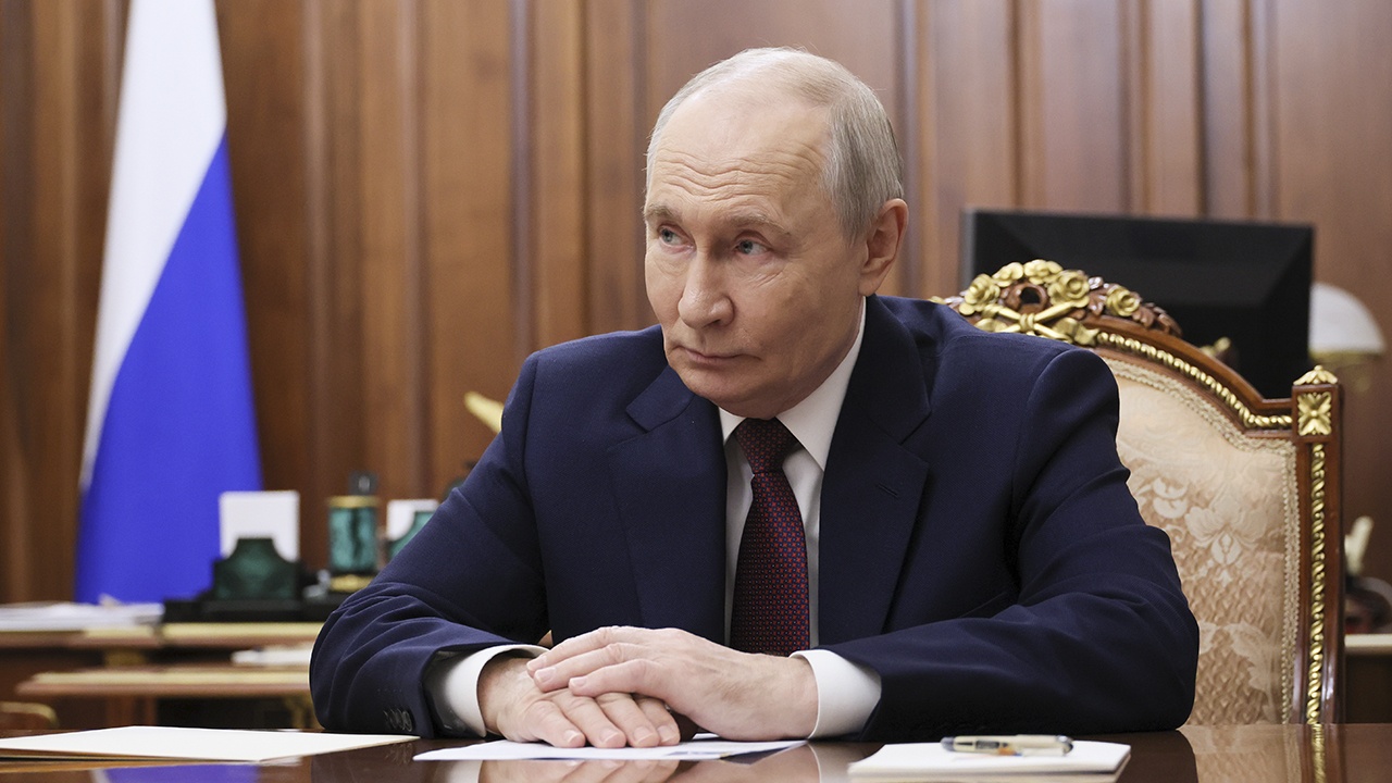 Путин: Россия не хочет воевать с Украиной - воевать хочет Киев