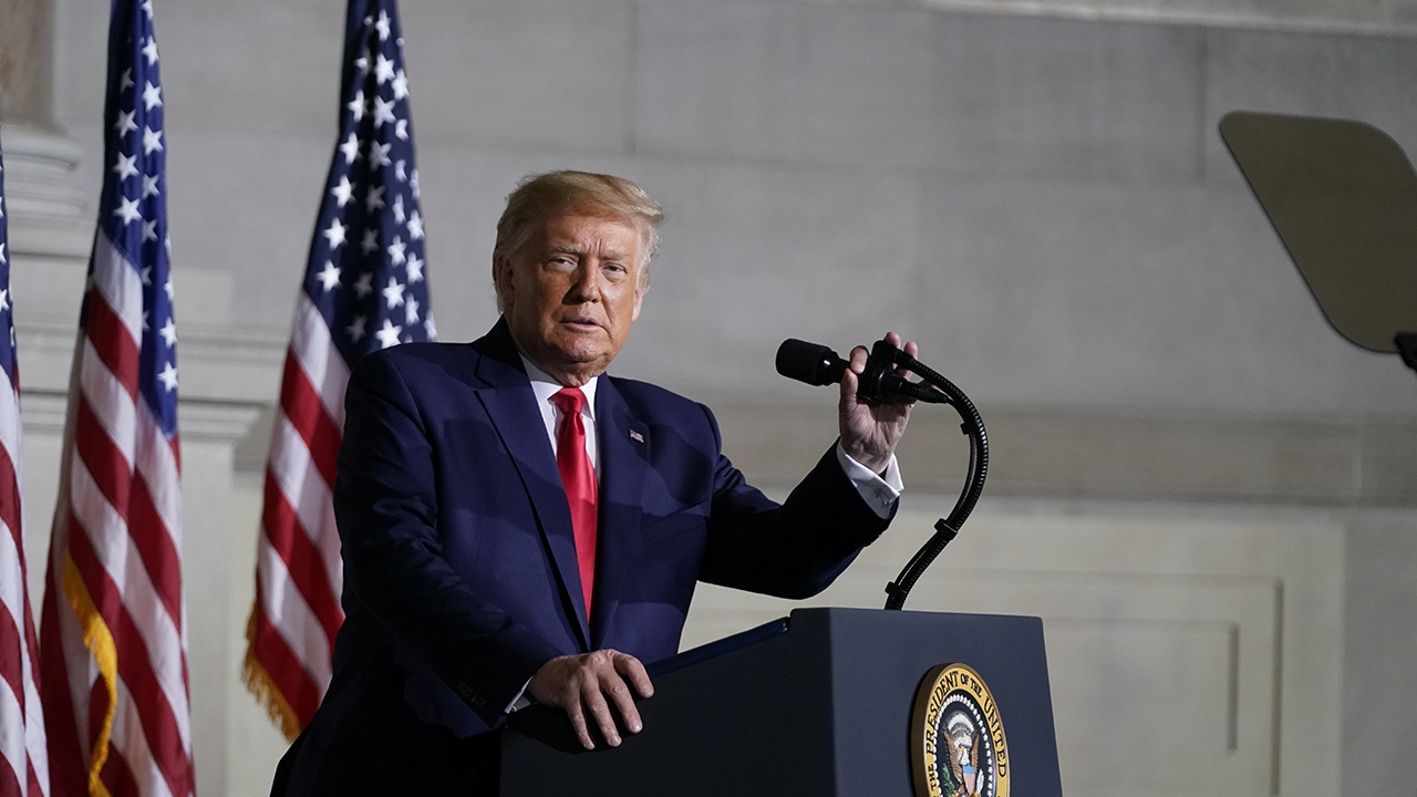 Суд обязал Трампа дать показания под присягой по делу об искажении его слов