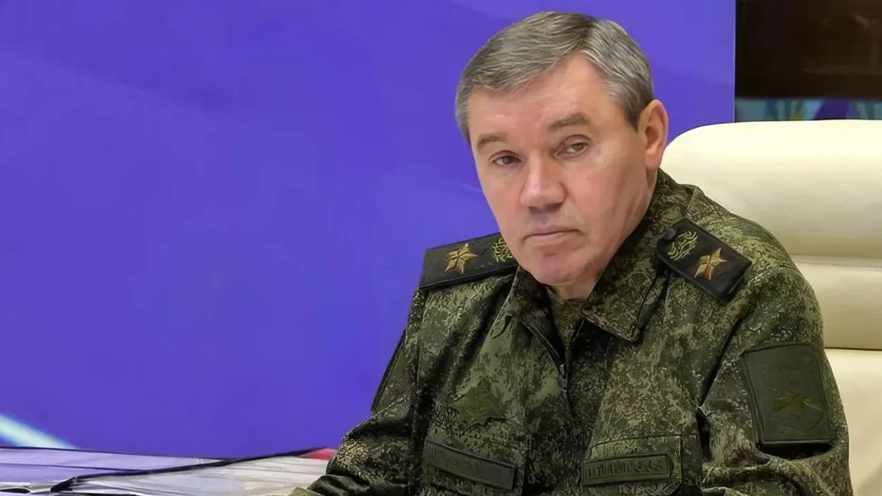 Герасимов объявил «режим тишины» на Херсонском направлении с 27 октября