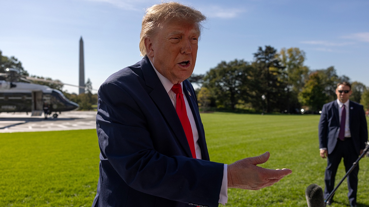 Трамп анонсировал скорые трехсторонние переговоры по Украине
