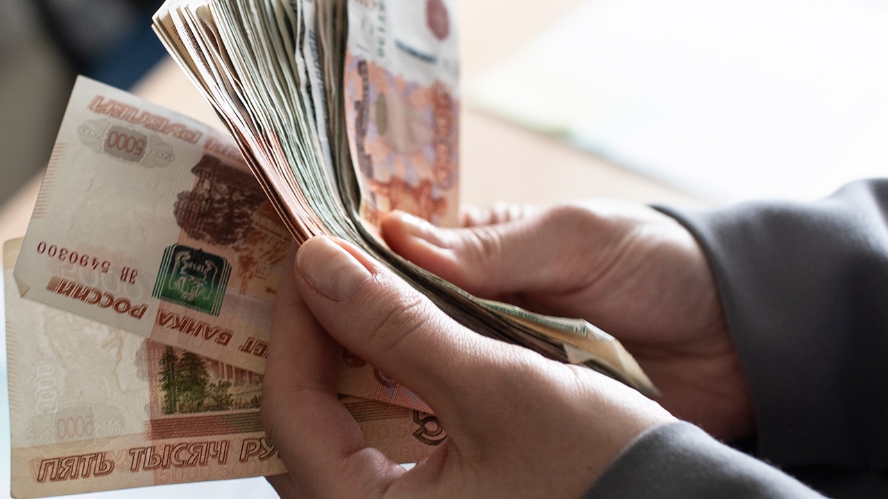 В Соцфонде назвали даты выплат пособий семьям с детьми за октябрь