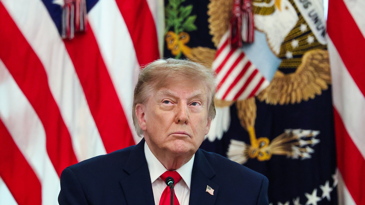Трамп обругал Обаму за сравнение Белого дома с рестораном