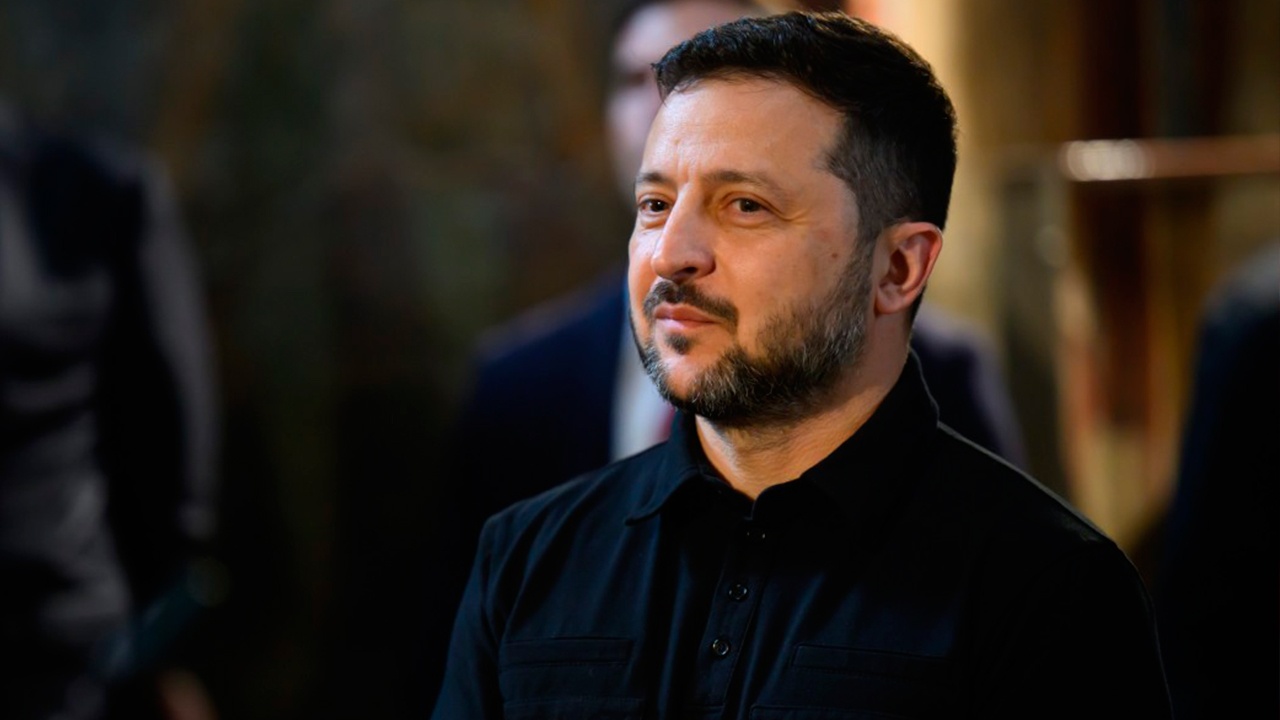 Захарова указала на попытки Зеленского сорвать переговоры по Украине