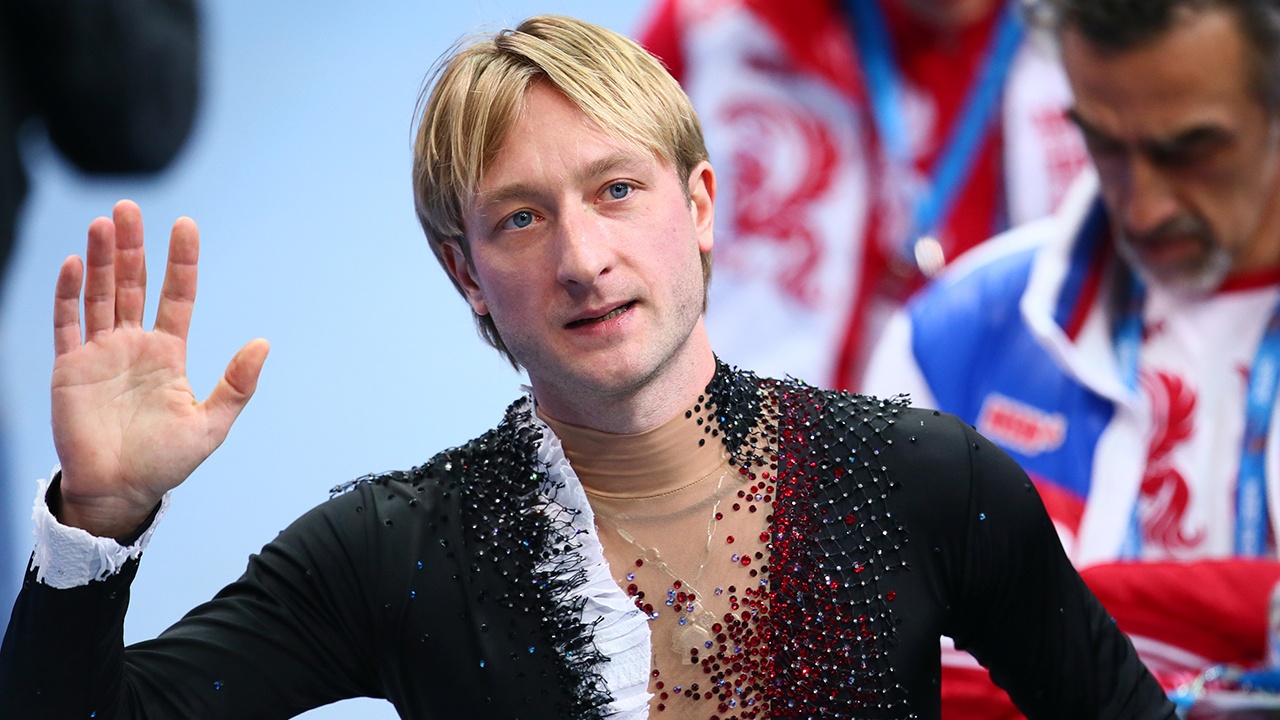 Плющенко и еще восемь фигуристов внесли в базу ГУР Украины