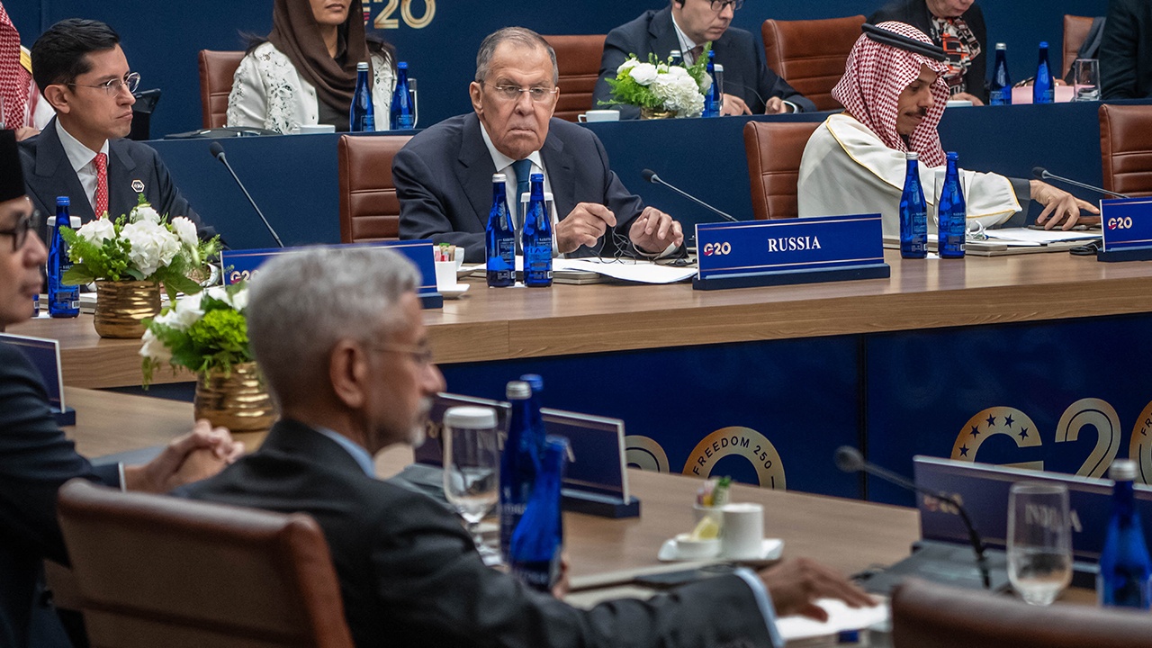 Главы МИД G20 устроили скандал из-за совместного фото с Лавровым